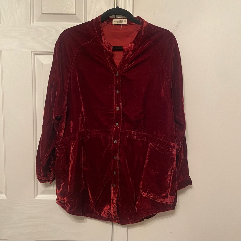 Natural Life Laid Back Velvet Button Down - Rust Size XS - Picture 9 of 9